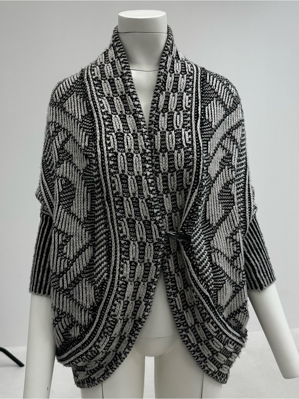 ZARA Chunky Knit Cardigan Black Cream Textured Shawl Collar Medium